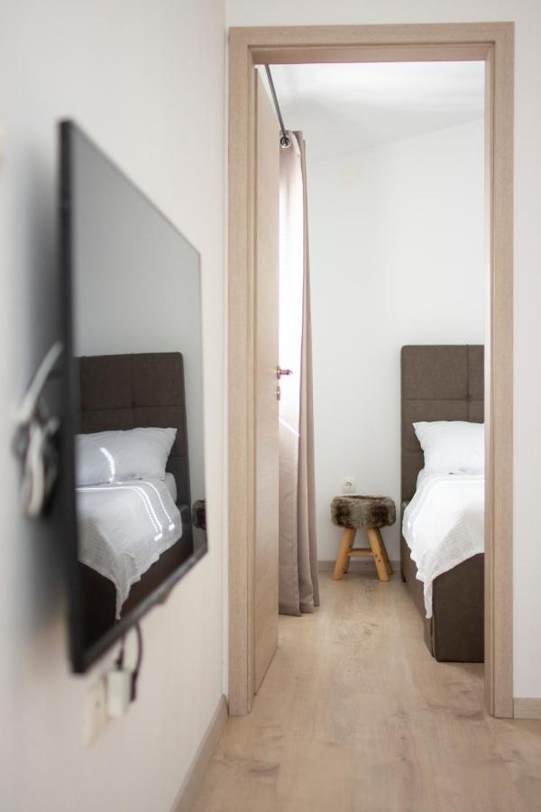Holiday House By The Sea Vigo Задар Екстериор снимка
